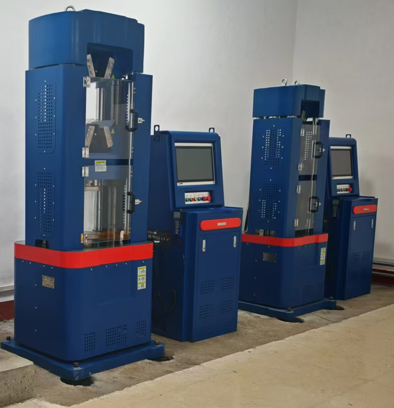 Universal Materials Testing Machine