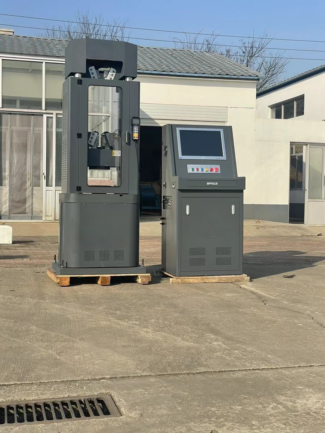 Hydraulic Servo Universal Testing Machine